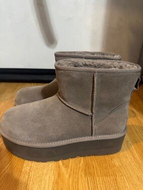 Gray platform Uggs